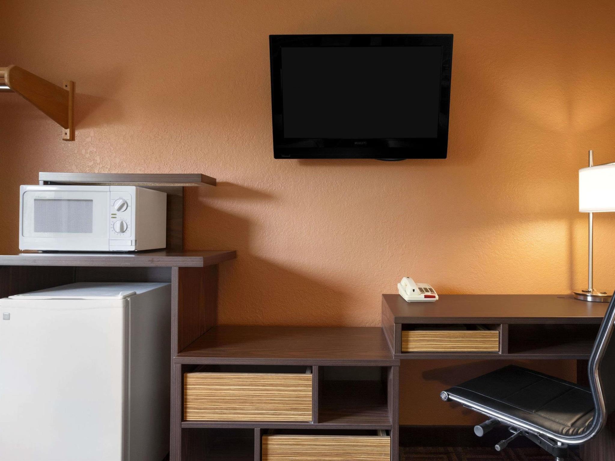 Super 8 By Wyndham Fairview Heights-St. Louis Motel Bagian luar foto