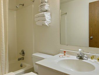 Super 8 By Wyndham Fairview Heights-St. Louis Motel Bagian luar foto